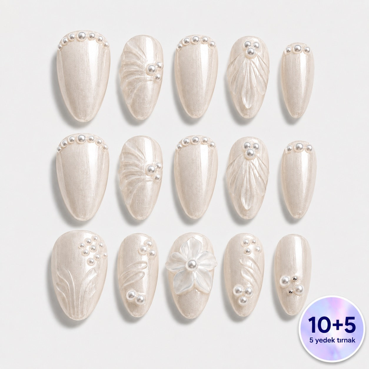 Beyaz Nail Art Kısa Badem El Yapımı Jel Takma Tırnak KKBD-3505