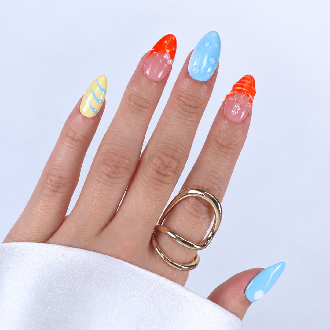 Renkli Nail Art Kısa Badem 15'li Tekrar Kullanılabilir El Yapımı Protez Takma Tırnak KKBD-3510