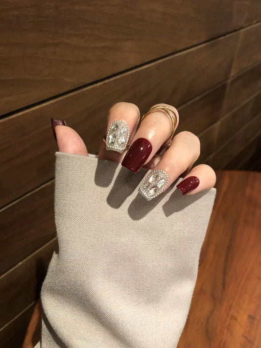 10'lu Bordo Orta Kare TT1033 Tekrar Kullanılabilir El Yapımı Protez Takma Tırnak