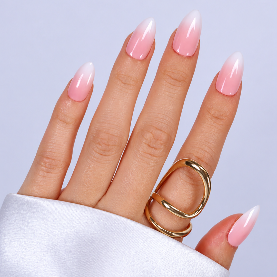 Pembe - Beyaz Ombre Kısa Badem Soft Jel Standart Beden 30'lu Takma Tırnak MKBD3665