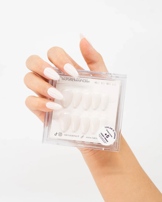 15'li Krem Rengi Kısa Badem  TT1375 Tekrar Kullanılabilir El Yapımı Protez Takma Tırnak