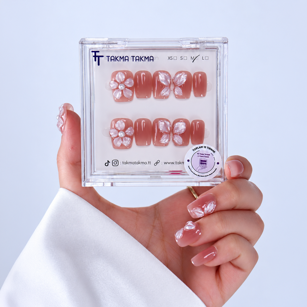 Şeftali Nude İnci Çiçeği Nail Art Kısa Balerin 15'li Tekrar Kullanılabilir El Yapımı Protez Tırnak KKBL3574