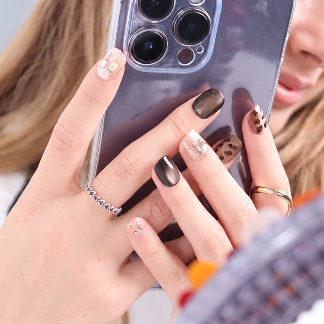 Renkli Nail Art KISA KARE 10'lu Tekrar Kullanılabilir El Yapımı Protez Takma Tırnak EKKR-3555