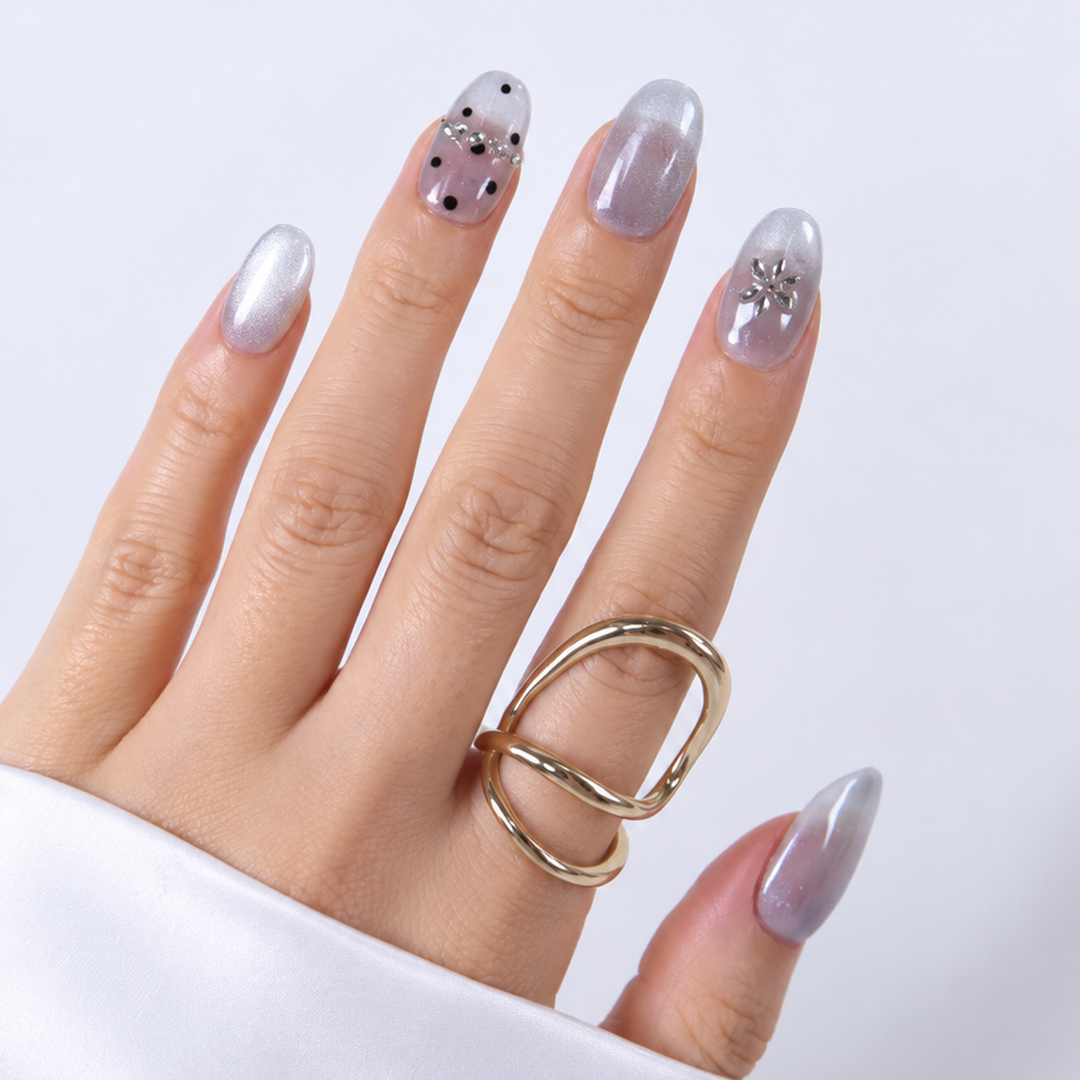 Gümüş Nail Art Kısa Oval 10'lu Tekrar Kullanılabilir El Yapımı Protez Takma Tırnak EKOV3039