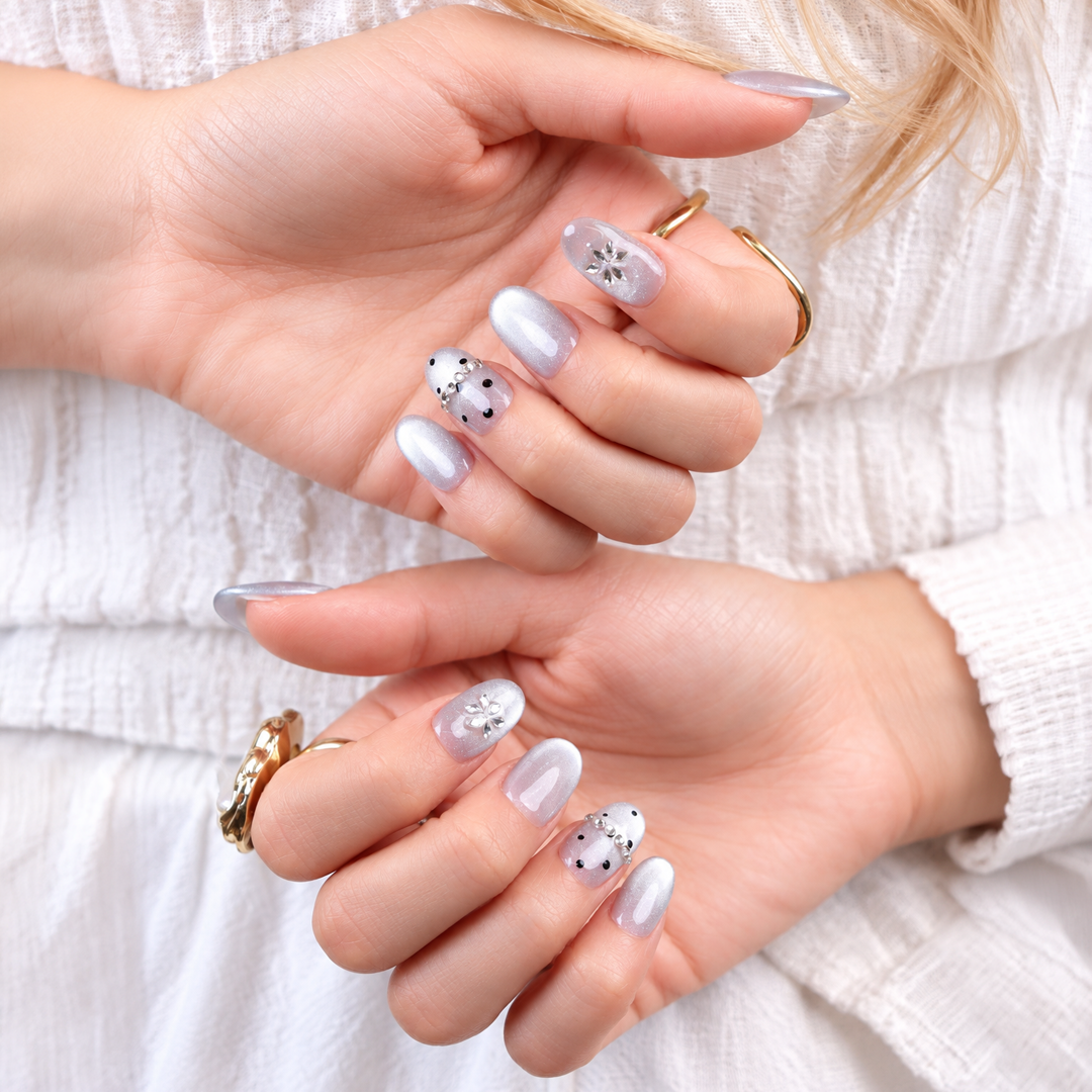Gümüş Nail Art Kısa Oval 10'lu Tekrar Kullanılabilir El Yapımı Protez Takma Tırnak EKOV3039
