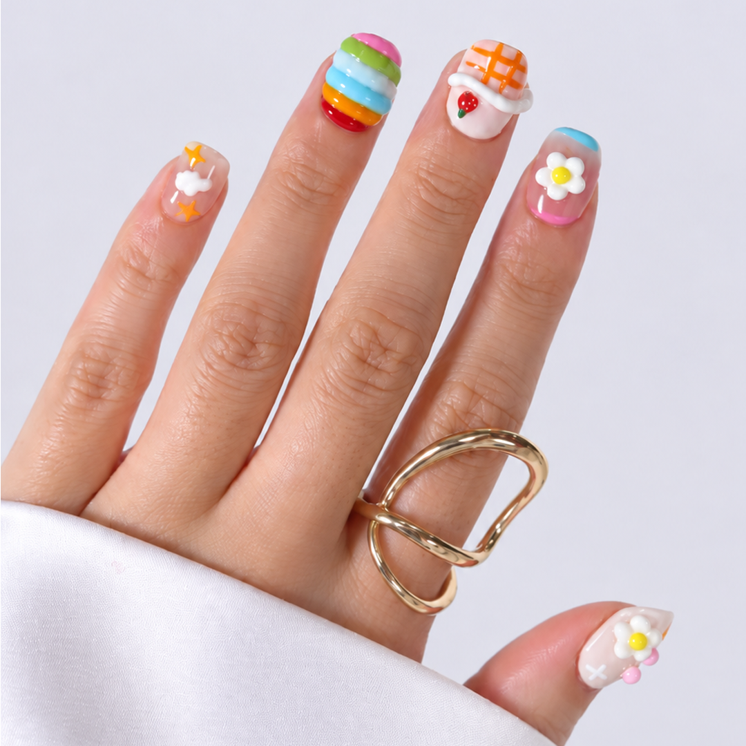 Renkli Nail Art Kısa Yuvarlak 10'lu Tekrar Kullanılabilir El Yapımı Protez Takma Tırnak EKYL3032