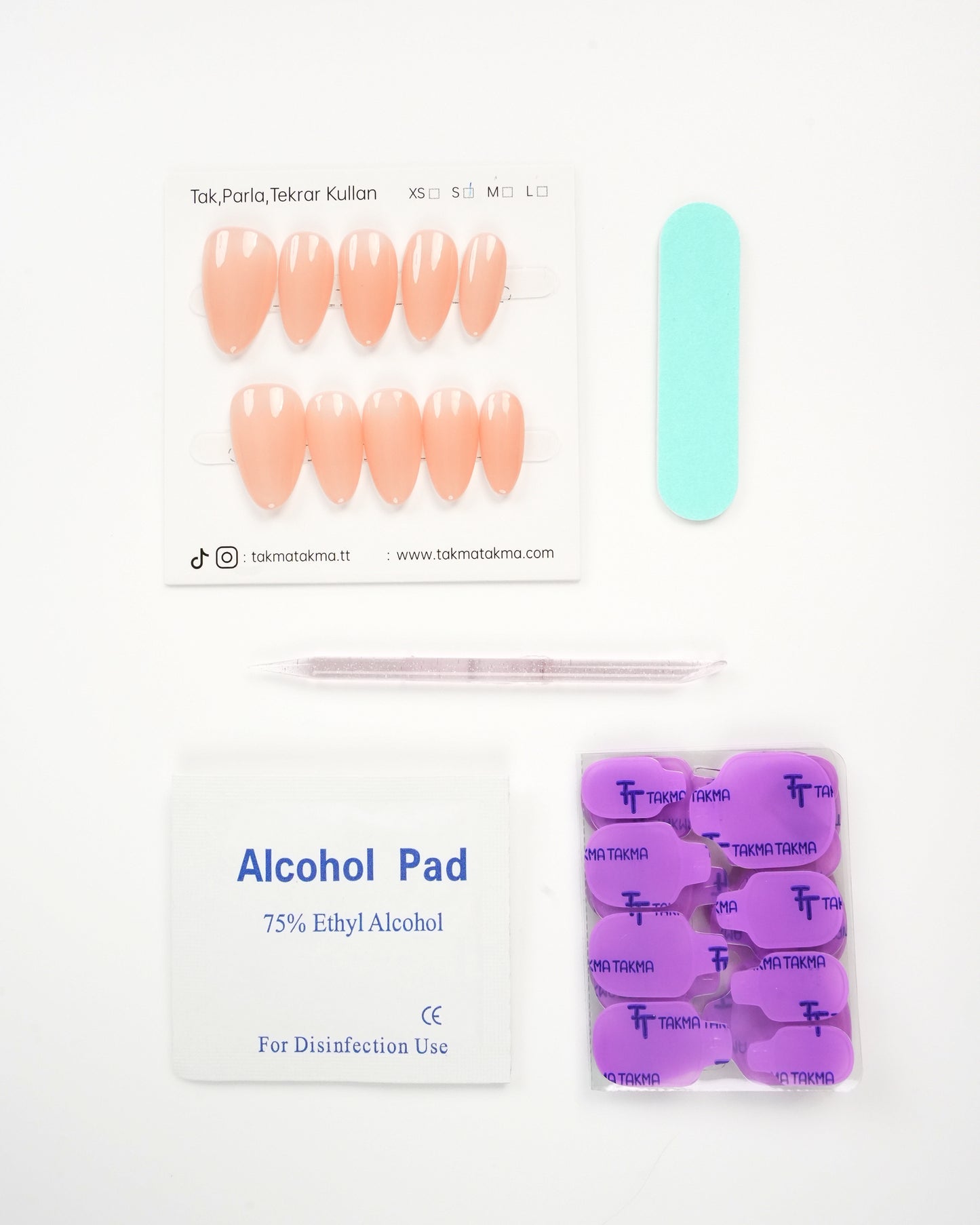 15'li Ten Rengi Kısa Badem KBD1549 Tekrar Kullanılabilir El Yapımı Protez Takma Tırnak