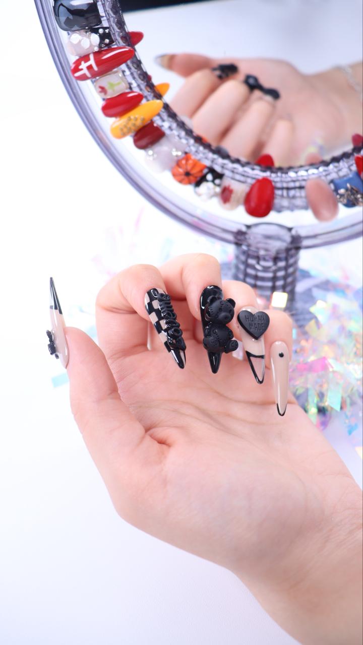 Extra Uzun Siyah Nail Art 10'lu Tekrar Kullanılabilir El Yapımı Protez Takma Tırnak