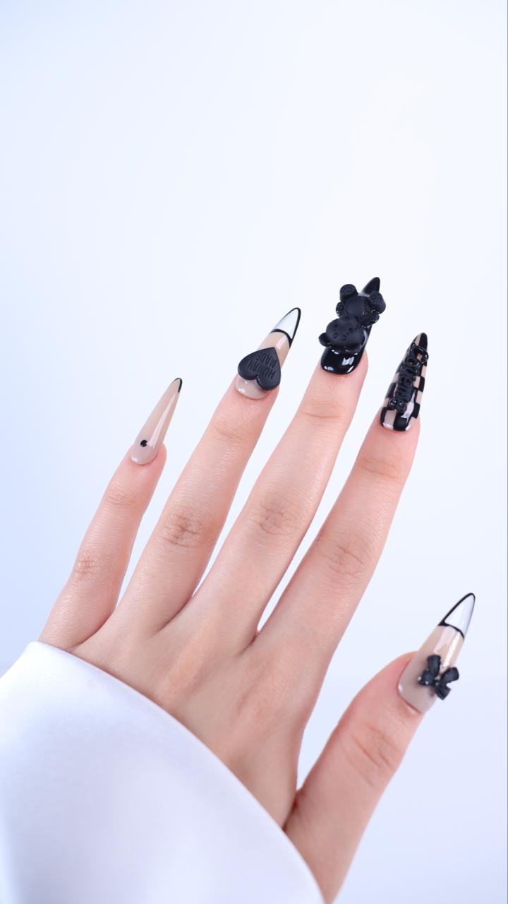 Extra Uzun Siyah Nail Art 10'lu Tekrar Kullanılabilir El Yapımı Protez Takma Tırnak