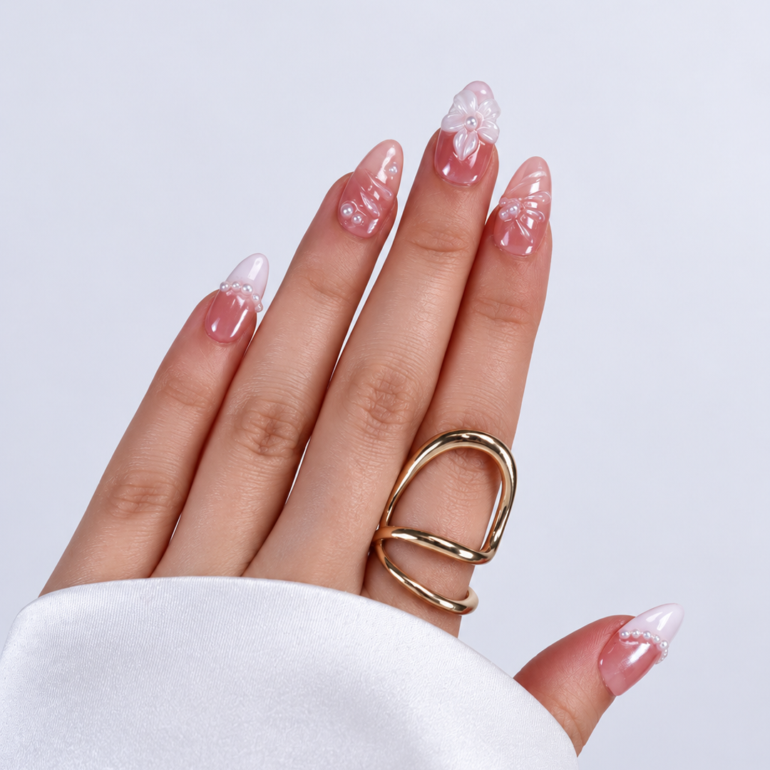 Pudra Pembe İnci Fiyonk Nail Art Kısa Badem 15'li Tekrar Kullanılabilir El Yapımı Protez Tırnak KKBD3630