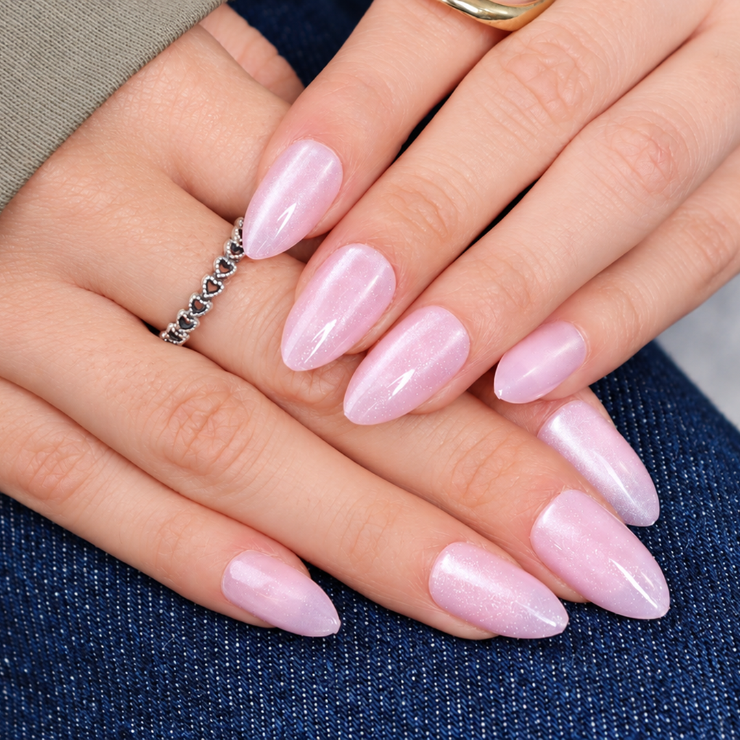 Pembe Simli Cat Eye Kısa Badem Soft Jel Standart Beden 30'lu Takma Tırnak MKBD3662